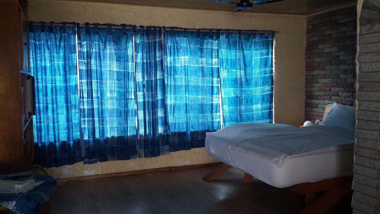 Biriwa Beach Hotel Eksteriør billede