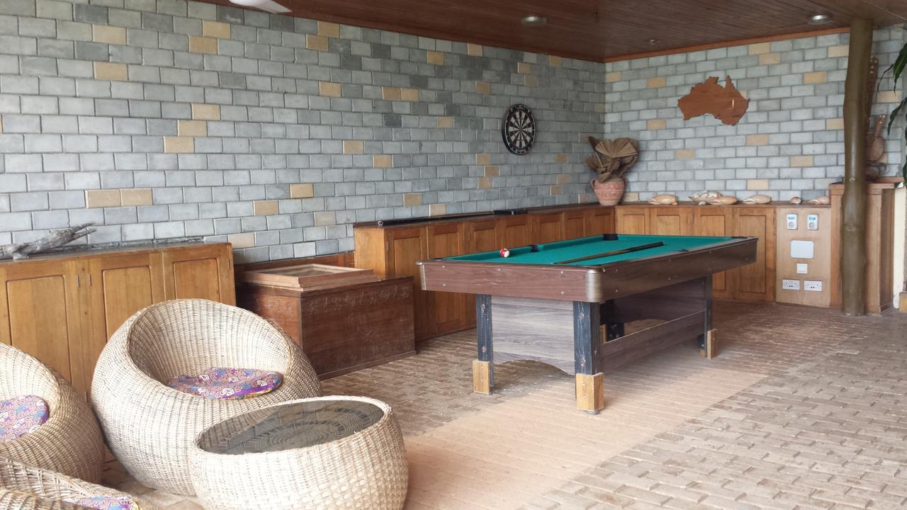 Biriwa Beach Hotel Eksteriør billede