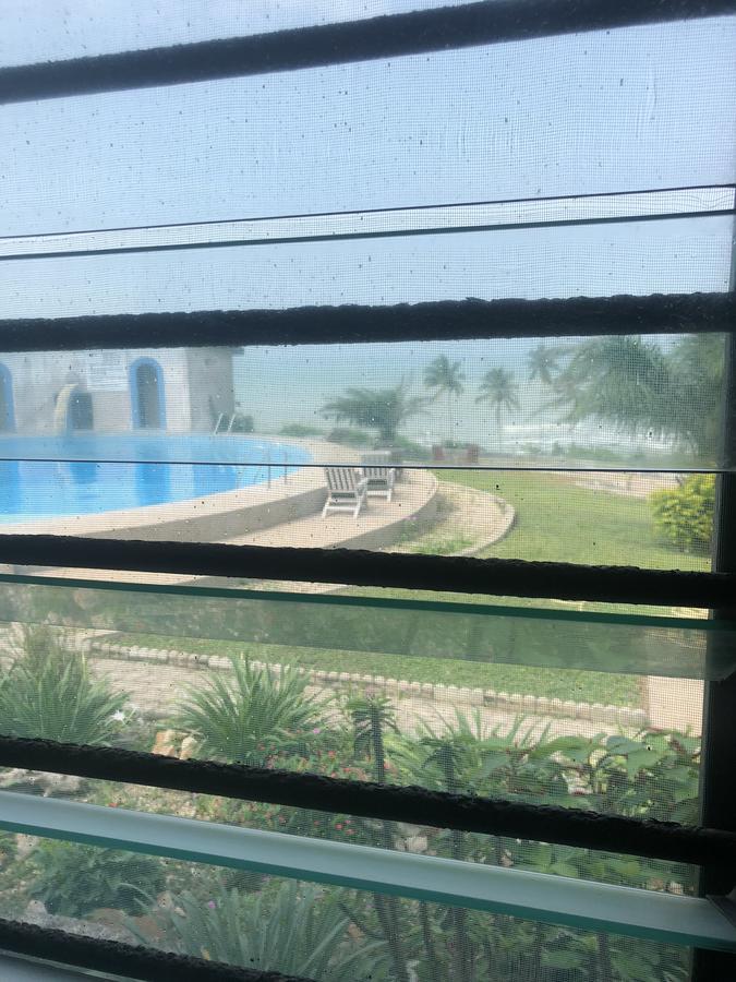 Biriwa Beach Hotel Eksteriør billede